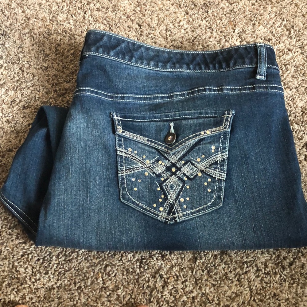 Apt. 9 capris jeans
